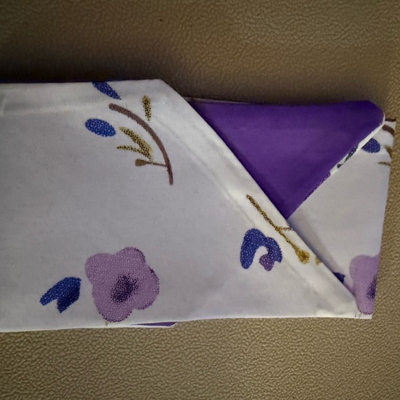 Floral Purple and White Bedding Set - Picture 1 of 4